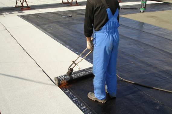 Монтаж рулонной кровли