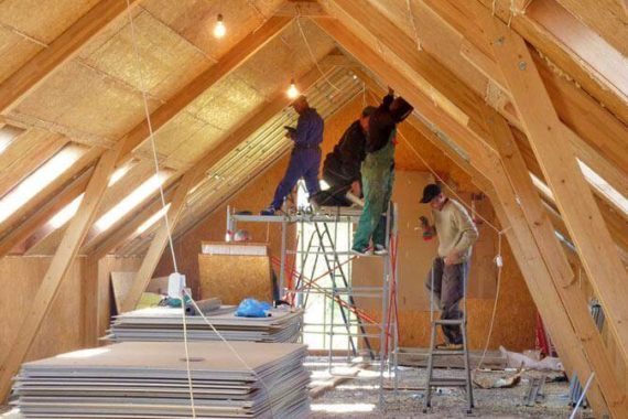 Ремонт крыши мансарды